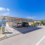 Apartamento Katarina-1 By Interhome