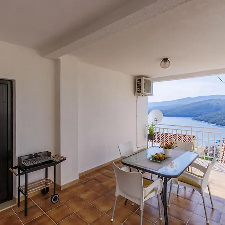 Appartement Katarina-1 By Interhome